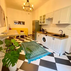 Topolove & Albergue